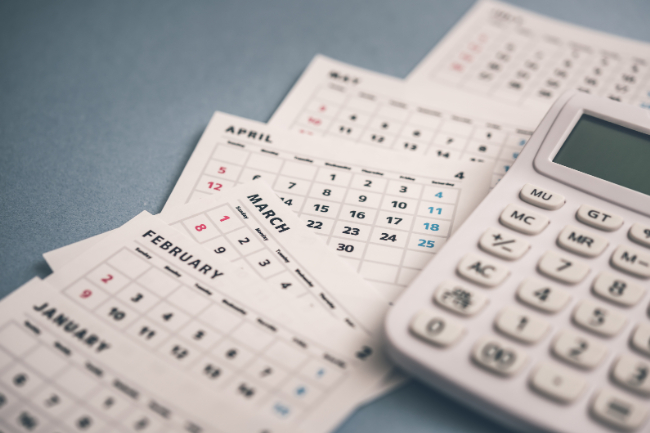 前歯をインプラントにする場合にかかる費用と期間イメージ